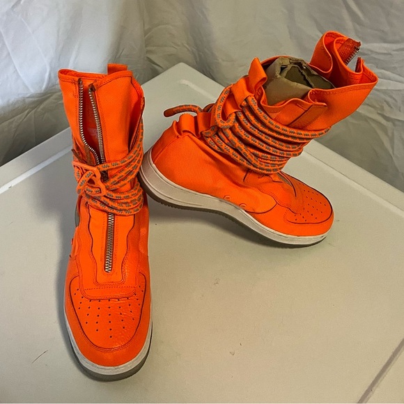 Nike SF Air Force 1 High Total Orange. Men’s 13 - Picture 5 of 5
